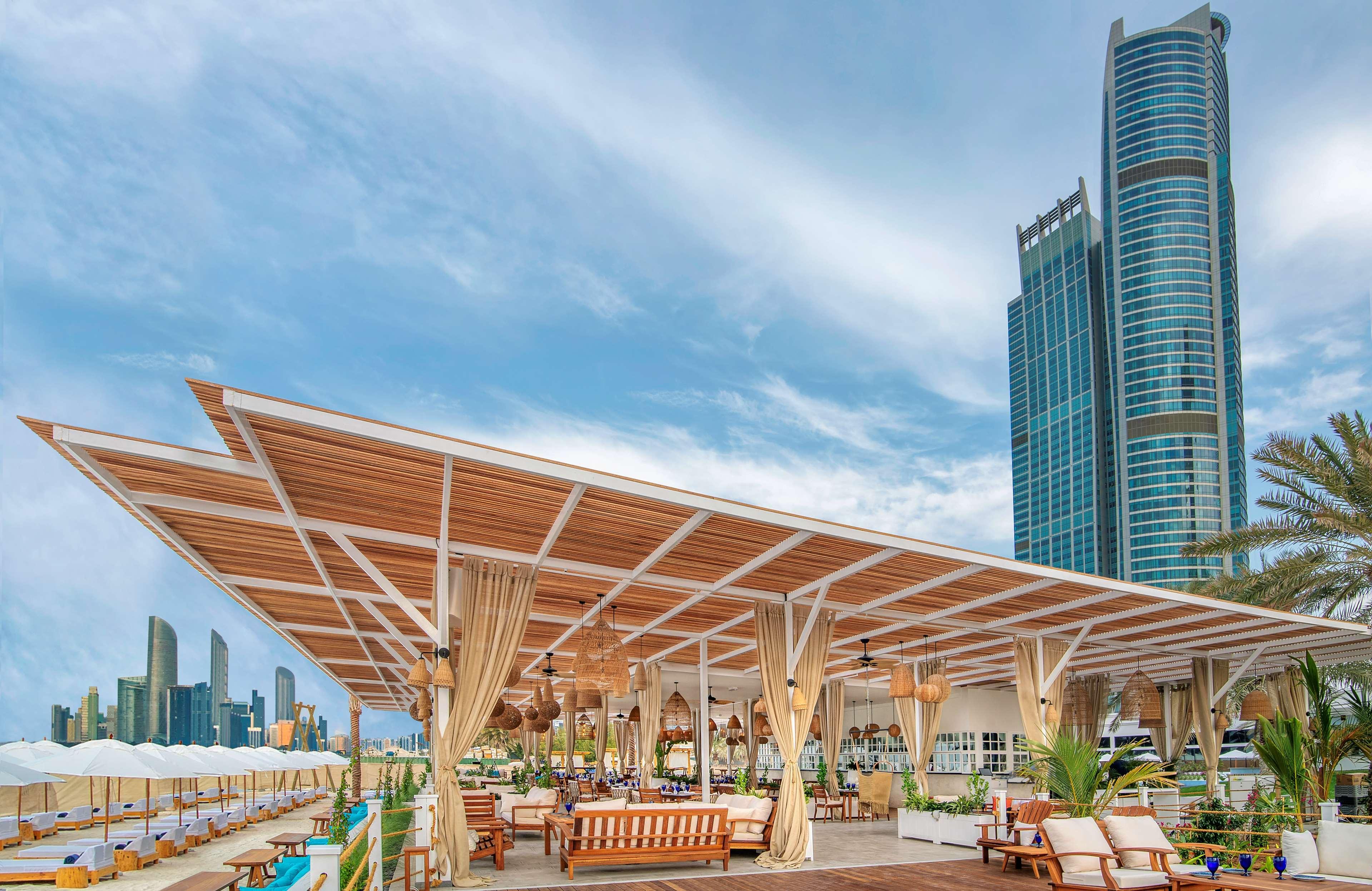 Radisson Blu Hotel & Resort, Abu Dhabi Corniche エクステリア 写真